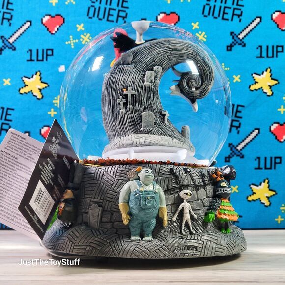 XL Limited Edition 30th Anniversary Nightmare Before Christmas Water Globe - Picture 4 of 7